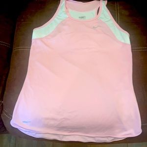 Nike fit tank